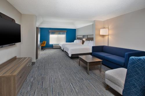 Holiday Inn Express Fremont an IHG Hotel - image 12
