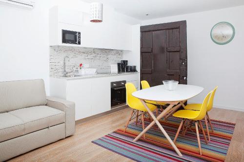  RVA - Cathedral Apartments, Unterkunft in Porto