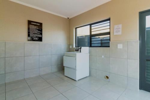 Quiet & Cozy 2 BR Retreat FREE Gym and Pool Access, Sandton (foto 5)