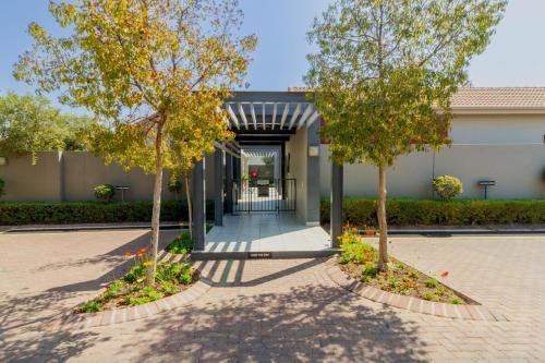 Quiet & Cozy 2 BR Retreat FREE Gym and Pool Access, Sandton (foto 7)