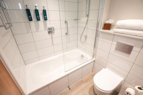 Hilton Garden Inn Abingdon Oxford - image 14