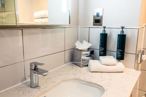 Hilton Garden Inn Abingdon Oxford - image 11