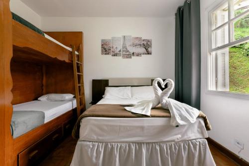 Comfort Quadruple Room room in Pousada Casa de Campos Capivari House by Concavus