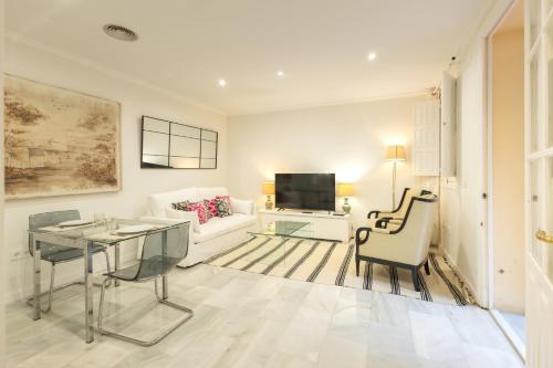 Tranquilo apartamento en zona monumental, Seville