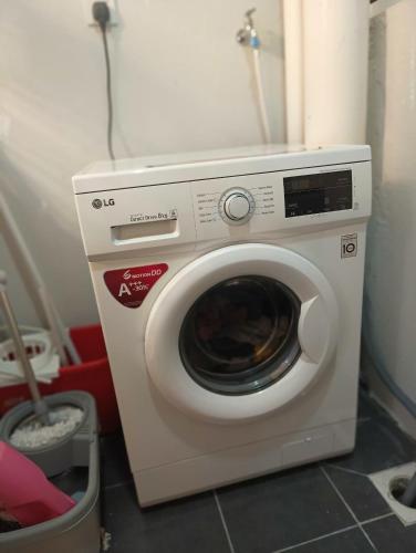 Kynergy Homestay - Relex Swimming Pool Wi-Fi - image 12