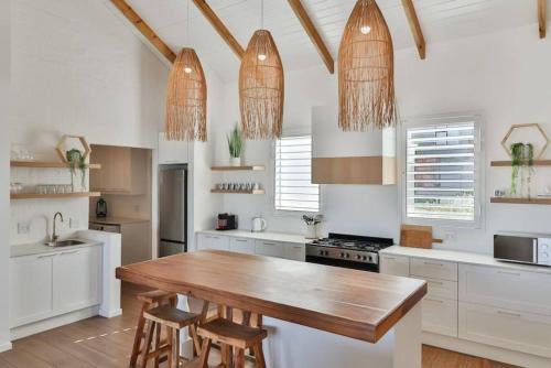 virtuvė, Efcharisto Seaside Cottage - Lower Beach Road in Kleinmondas