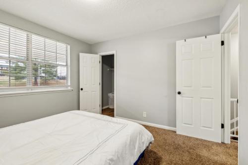 Brentwood U2 I Cozy & Comfy I 2bd I Free Parking
