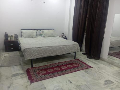 my space apartment, Agra