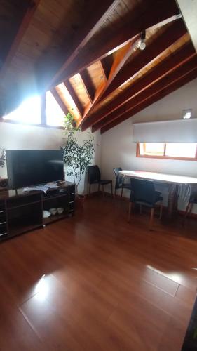 One-Bedroom Apartment image 1