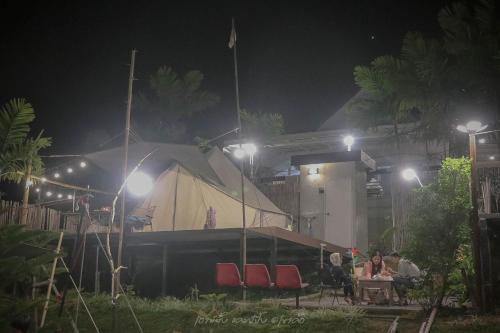 Outing Camping เอาท์ติ้ง แคมป์ปิ้ง