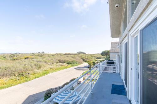 1730 Laguna Drive 1730 Laguna Drive