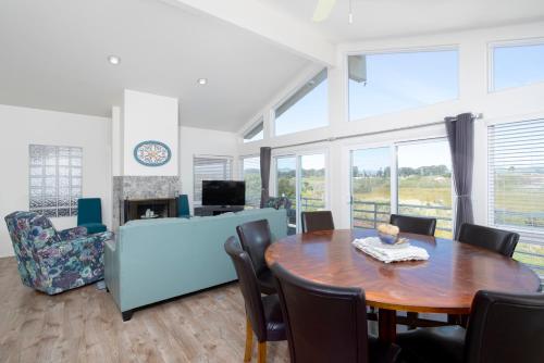 1730 Laguna Drive 1730 Laguna Drive