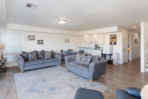 1730 Laguna Drive 1730 Laguna Drive