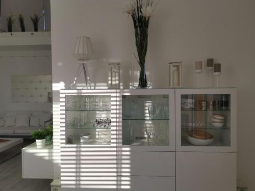 ILE du FRIOUL feerique 102m2 8p superbe appartement VUE MER 3 terrasses plage a pied in Les Iles