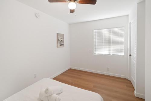 2BR Plus Bonus Room with Pool Access Near Universal Studios, Los Angeles (fotografie 9)