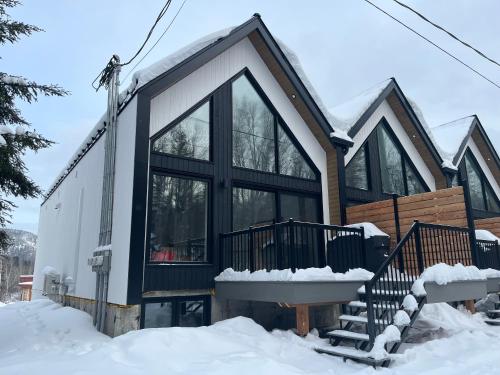 Viesnīcas āriene, Chalet Les 3 Versants Mont-Edouard 38A in Lensendžīna (QC)