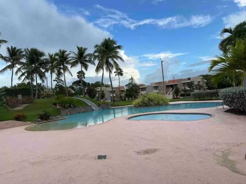 3BR - Villa Papaya at North Coast Village in เบกา อัลตา