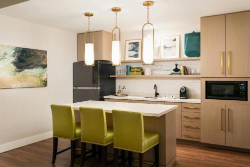 Hotel Effie Sandestin Resort, Autograph Collection