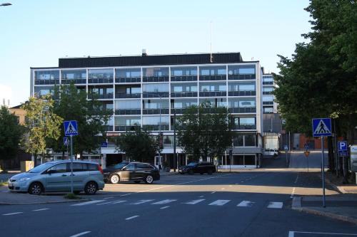 ทัศนียภาพภายนอกโรงแรม, Air conditioned condo downtown with lake view in แฮมีนลินนา