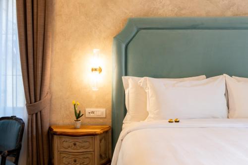 Superior Double Room image 9