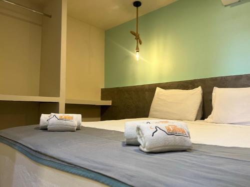 1 double bed