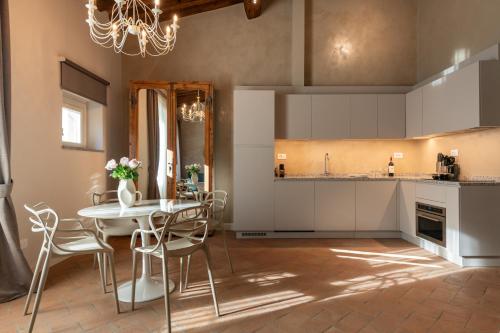 Palazzo Doni by Florence Art Apartments - image 5