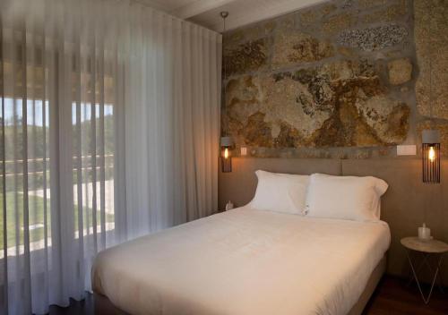 Casa do Sobreiro / Casas de Basto in เซโลริโก เด บาสโต