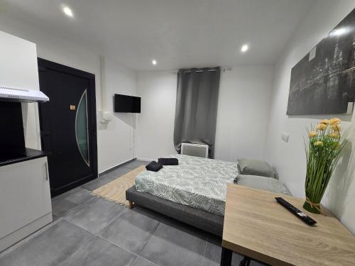 STUDIO COSY Meulan En Yveline in Meulan-en-Yvelines