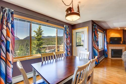 Silverthorne Condo with Hot Tubs and Mtn Views - image 7