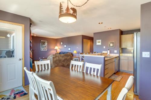 Stunning Silverthorne Condo with Mountain Views! in Silverthorne, USA