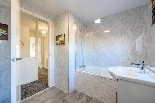 -RBGS- For your relaxed, Cosy Stay, Free Parking, Leeds (Foto 11)