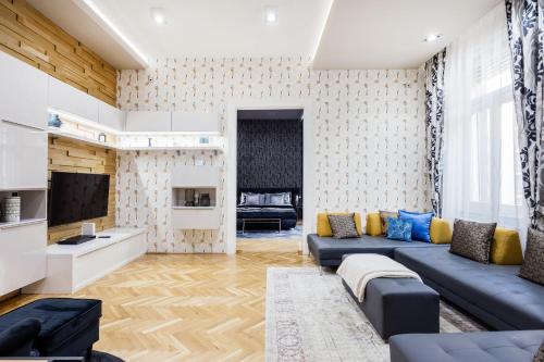 Spacious Designer Home with Premium Touches, Budapest (photo 6)