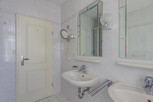 Hotel für Monteure in Dresden, Zimmer mit eigenem Bad und großer Gemeinschaftsküche, Дрезден (фото 7)