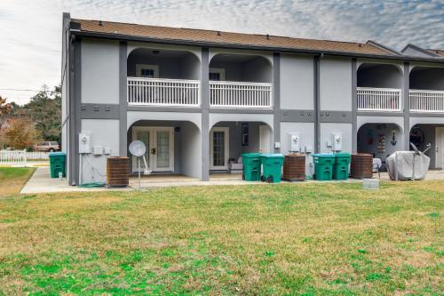 Gulfport Condo with Balcony - 5 Minute Walk to Beach! - image 14