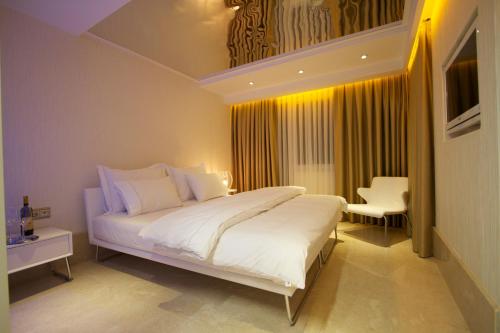 Venn Boutique Hotel - image 8