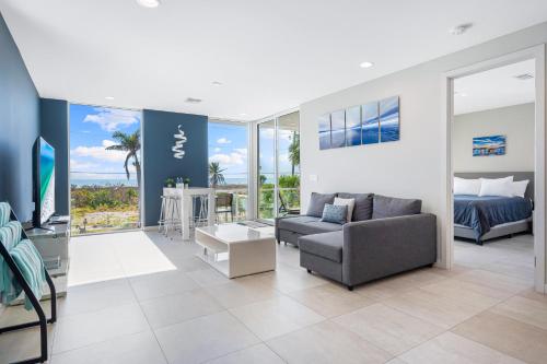 The Lookout by Beachside Management - image 2