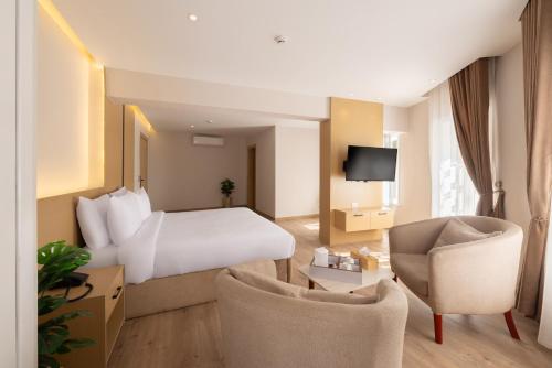 Létesítmények, Elegance Grand City Hotel near Palotamúzeum