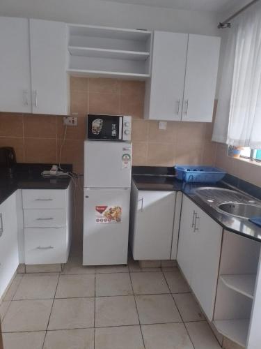 2 bedroom Apt 20 min to JKIA Airport,SGR Train St. in Athi River