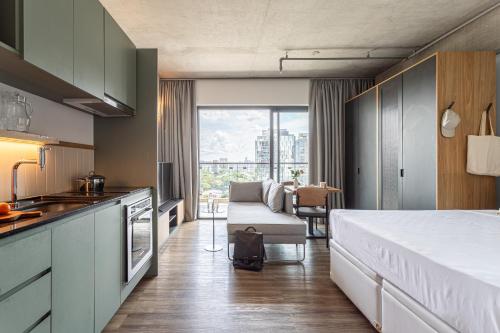 Kitchen, Ayra Pinheiros - Apartamentos com vista incrivel para Sao Paulo ao lado da Reboucas e Faria Lima in Pinheiros