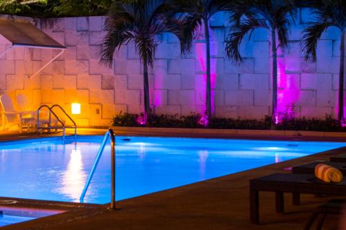 646313356 Holiday Inn Acapulco La Isla by IHG