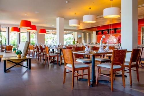 646313362 Holiday Inn Acapulco La Isla by IHG