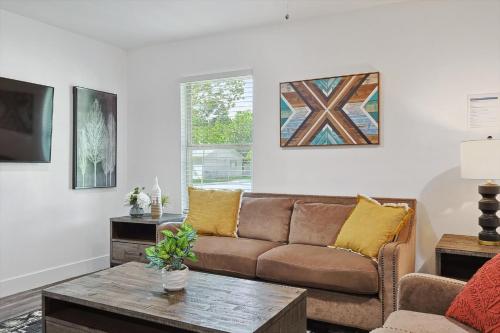 Relax & Unwind - 3-BD 2-BD Yard Tranquil Getaway in Grand Prairie, USA