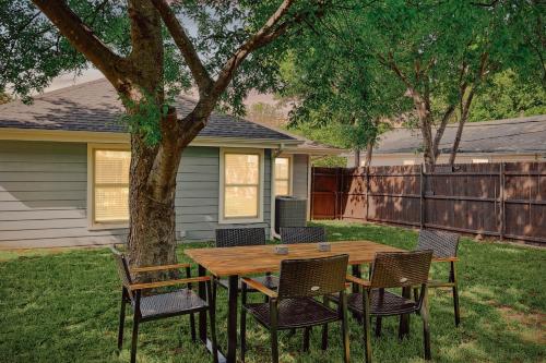 Relax & Unwind - 3-BD 2-BD Yard Tranquil Getaway in Grand Prairie, USA