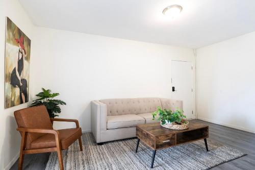 2-BR by Beverly Hills Steps from Restaurants, Cafes and Shopping, Los Angeles (fotografie 5)