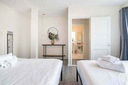 2-BR by Beverly Hills Steps from Restaurants, Cafes and Shopping, Los Angeles (fotografie 7)