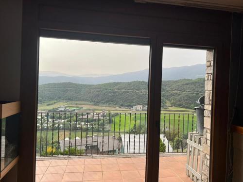 Casa en el Balcón del Pirineo (Casa en el Balcon del Pirineo) in Montferrer