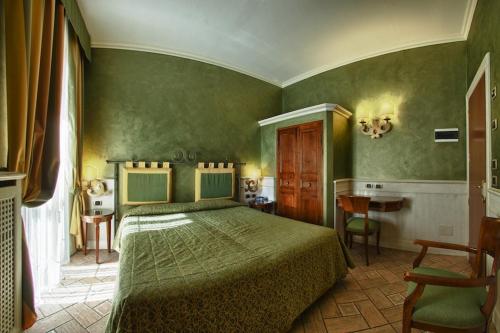 1 twin bed