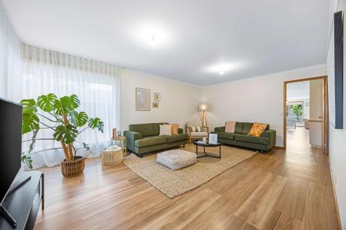 Tasteful 3BR On Towong Alfredton