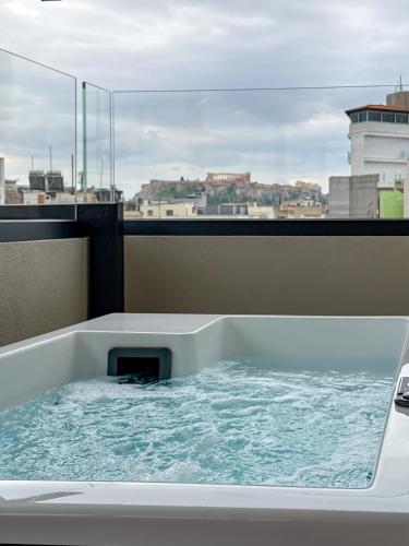 Geraniou Boutique Spot - image 12