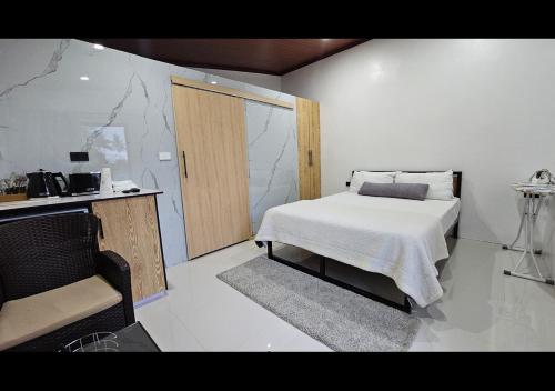 . Mohans Apartments